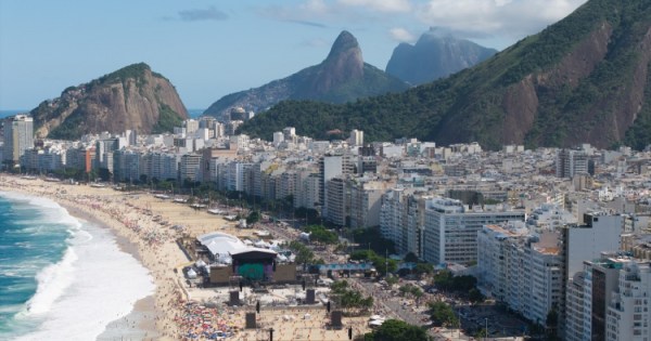 Justiça do RJ terá posto para atender fãs da Lady Gaga vítimas de roubo