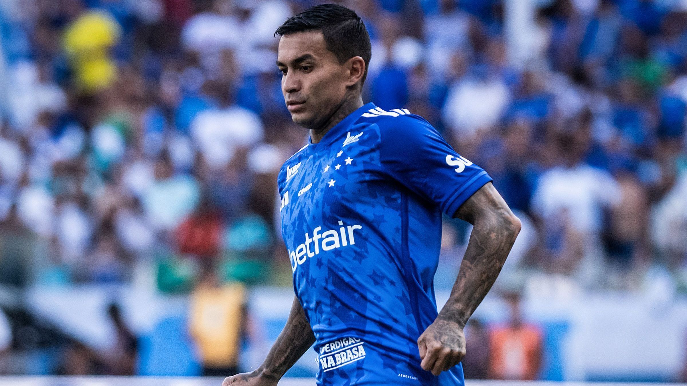 Jogador diz como reagiu ao “caso Dudu” no Cruzeiro e revela conversa
