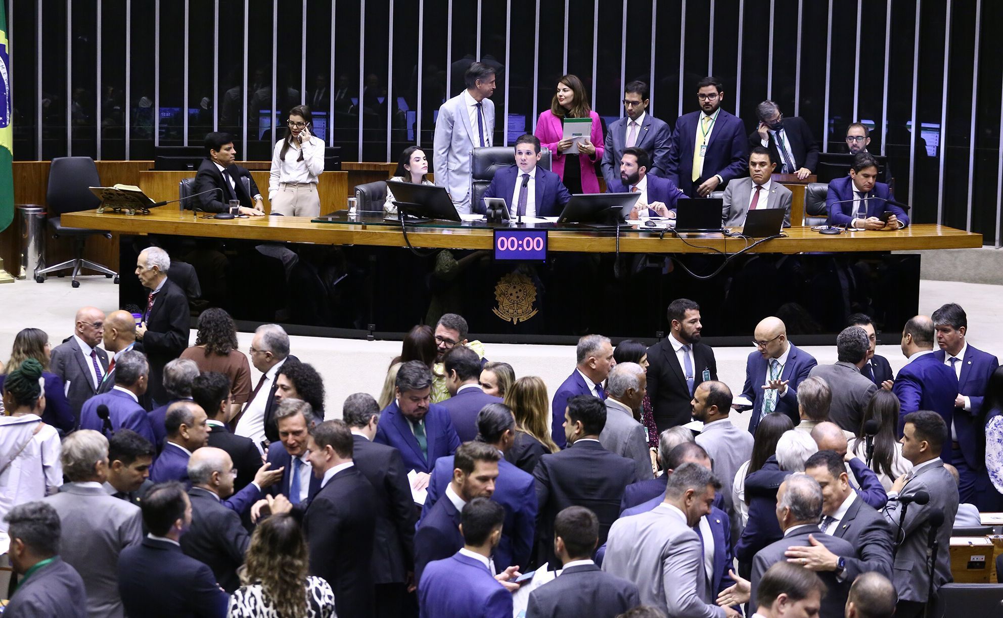 Entenda possíveis impactos do aumento no número de deputados