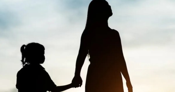 Mães solo enfrentam barreiras na garantia de direitos aos filhos