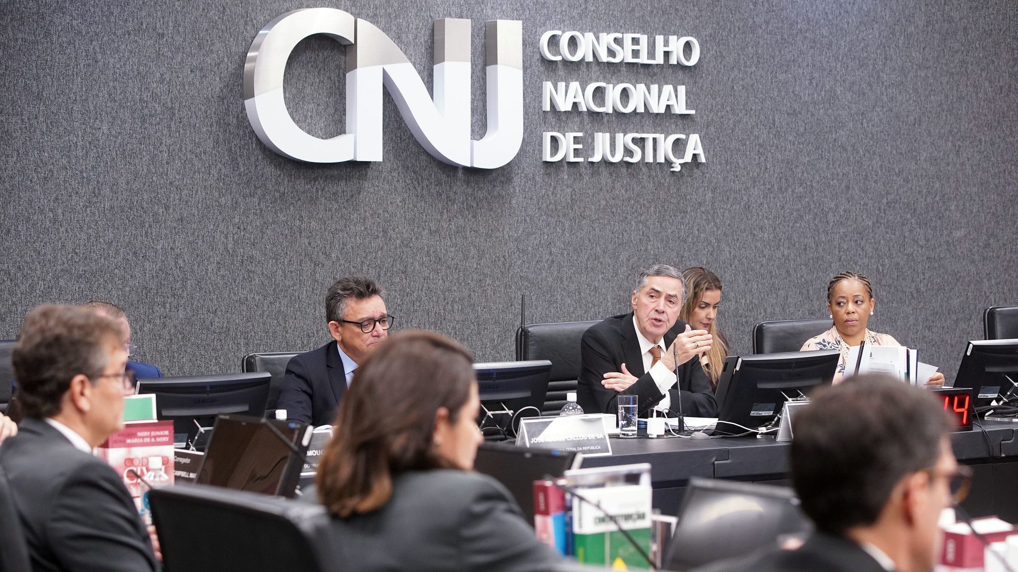 Regras de prazos em processos judiciais vão mudar nesta semana; entenda