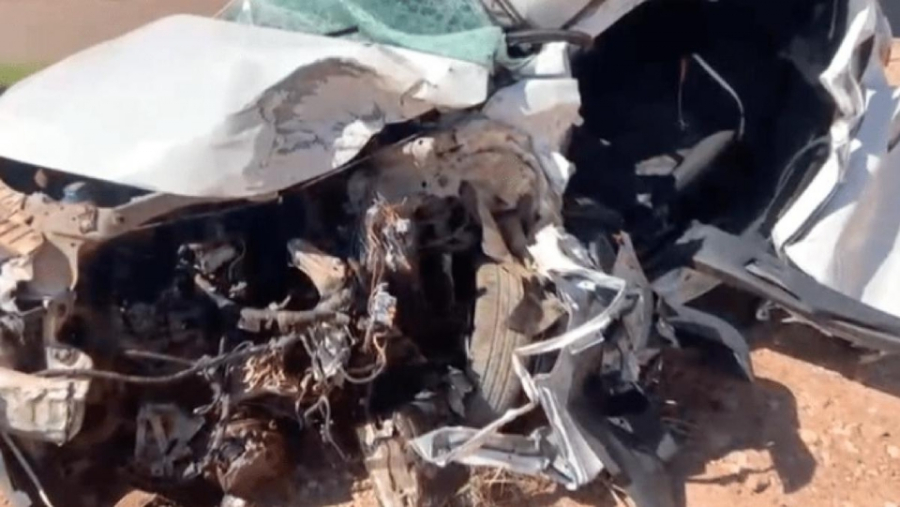 Motorista de Mobi fica preso às ferragens após colisão com carreta na BR-163 em Matupá